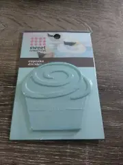 *NEW* Blue Cupcake Divider Sweet Creations, Bradshaw Inc.