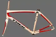 2013 TREK 56cm Domane 2.3 Alloy Frame, Carbon Fork, Crystal White/Viper Red
