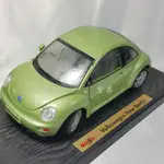 S03二手玩具擋風玻璃霧化明顯刮傷｜1/18 VOLKSWAGEN NEW BEETLE等比縮小模型車｜福斯經典金龜車