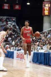 Reggie Theus of the Chicago Bulls 1980's Basketball photo 1