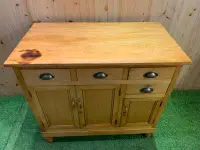 在飛比找Yahoo!奇摩拍賣優惠-老件檜木收納櫃 黃檜櫥櫃 玄關櫃 多抽櫃 展示櫃 檜木斗櫃 