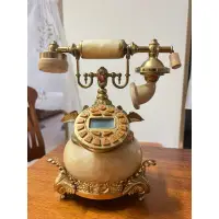 在飛比找蝦皮購物優惠-二手 天然玉石仿古電話機 天然玉石 復古金色桌上型顯示電話 