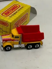 1992 MATCHBOX SUPERFAST MB30 PACE PETERBILT QUARRY TRUCK RED DUMP NEW IN BOX