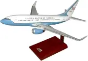 USAF C-40B Clipper VIP Transport Desk Top Display Jet Model 1/100 SC Airplane