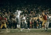 Washington Redskins Punter Mike Bragg Puts His Leg Into A Punt NFL OLD PHOTO