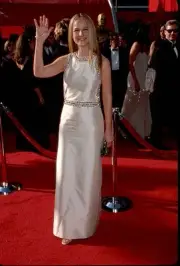 Helen Hunt during 71st Annual Academy Awards Arrivals at Dorothy C- Old Photo