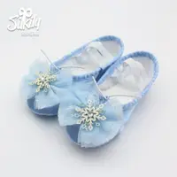 在飛比找ETMall東森購物網優惠-緞面少兒冰雪奇緣艾莎公主舞蹈鞋