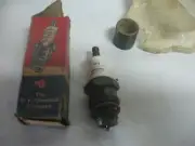 VINTAGE COLLECTIBLE B F GOODRICH 18-1 SPARK PLUG NOS