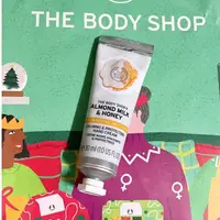 在飛比找蝦皮購物優惠-the body shop 杏奶花蜜滋養護手霜 30ml