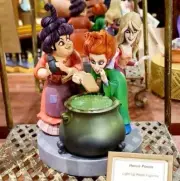 Disney Parks Hocus Pocus 2 Sanderson Sisters Lights up Makes Sounds Cauldron New
