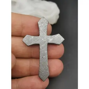 鎳鐵隕石Aletai阿勒泰鐵隕石天鐵阿勒泰鐵隕石十字架飾品首飾47×31.5×5.3mm/17.5克