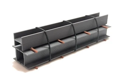 1:87 HO Scale Gray Large Ibeam Load/Decor - W/ Blk Straps