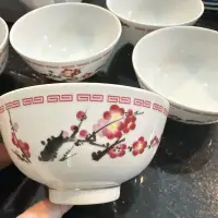 在飛比找蝦皮購物優惠-二手）大同公司 台灣製 絕版彩繪陶瓷碗5入 紅梅梅花 金邊 