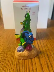 Hallmark Christmas Keepsake Ornament Disney Finding Dory NIB 2016