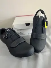Bontrager Circuit Road Cycling Shoe. Men’s Size 8.5 / Women Size 10