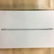 Apple iPad mini 4 128GB, Wi-Fi, 7.9in - Silver (CA)
