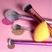 REAL TECHNIQUES Makeup Brush Set - Foundation, Eyeshadow, Powder, Kabuki