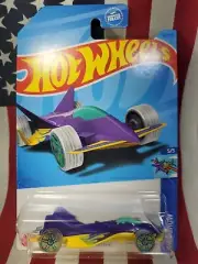 Hot Wheels 2023 Cloud Cutter #162 Purple/Yellow Sky Show 5/5