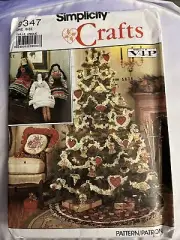 Simplicity Craft Pattern 9347 Christmas Dolls Pillows Ornaments Tree Skirt Uncut