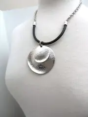 CHICOS "CYBIL" PENDANT NECKLACE 16-20"
