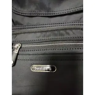 全新一個日本品牌純黑色後背包