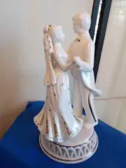 2004 Royal Albert Old Country Roses Bone China Wedding Memory Bride Groom Topper