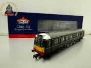 Bachmann 35-528 Class 121 DMU BR Green Small Yellow Panels - OO Gauge