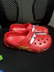 NEW Lightning McQueen Crocs (Men's Size 7 - Women's Size 9)
