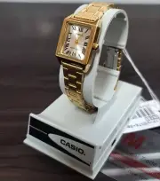 CASIO Woman Metal band Gold Wrist Watch LTP-V007G-9B