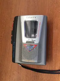 在飛比找Yahoo!奇摩拍賣優惠-故障 SONY 卡帶式 錄音機 錄放音機   使用一般卡帶 