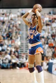 Dennis Johnson of the Phoenix Suns 1981 Basketball Photo 19