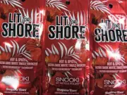 50 PACKETS - SUPRE SNOOKI LIT FOR SHORE BRONZER HOT TINGLE TANNING LOTION