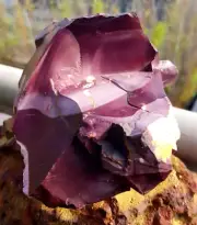 MOOKAITE RAW SPECIMEN STONE OF NEW IDEAS AND ENTHUSIASM 147 X 98 X 79 MM 980 G
