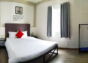 第1郡公寓套房 - 15平方公尺/1間專用衛浴Deluxe Double Room with Window, near Ben Thanh