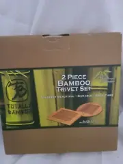 Totally Bamboo Trivet Set of 2 Hot Pad NEW IN BOX One Round, One Square Buffet