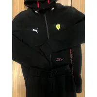 在飛比找蝦皮購物優惠-@SIX@PUMA X 法拉利 經典連帽外套 男 黑紅 59