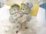 Wedding Cake Topper Dreamsicles Cherubs Bride and Groom glass hearts New in Box