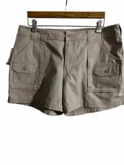 New Women’s Size 18 Beige/ Sand Modern Fit Cabelas 7 Pocket Hiker Shorts