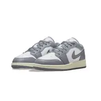 在飛比找momo購物網優惠-【NIKE 耐吉】Air Jordan 1 Low Vint