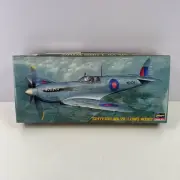 Hasegawa 51396 Spitfire Mk VII Long Wing 1:72 Unassembled Model Kit NEW Open Box