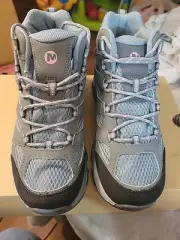 New! Youth Merrell Moab 3 Mid Altitude Waterproof Hiking Boots. Size 3