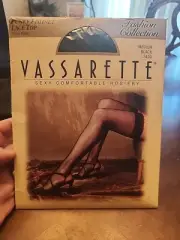 VASSARETTE FUNKY FISHNET LACE TOP THIGH HIGHS - MEDIUM BLACK - SEXY COMFORTABLE