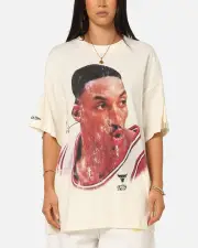[MITCHELL & NESS] Mitchell & Ness Chicago Bulls Scottie Pippen Big Head T-shirt Egret - Size L L Egret