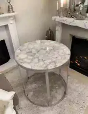 White Agate Coffee & Sofa Side Table, Agate Stone Countertop, Agate Round table