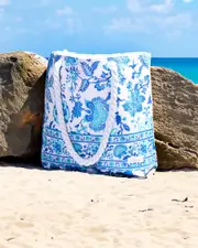 [Mooloola] Mooloola Women's Jaymie Beach Bag in Blue/White One Size Blue/White