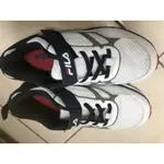 FILA 藍白色運動鞋