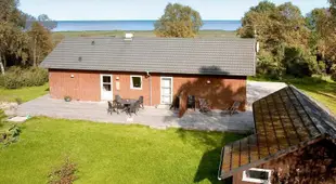 Lovely Cottage in Hadsund Jutland with Whirlpool