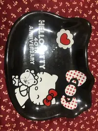 在飛比找Yahoo!奇摩拍賣優惠-7-11 Hello Kitty 40週年經典造型瓷盤-黑色