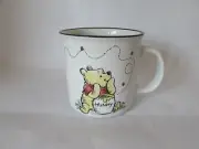 Disney Winnie the Pooh and Piglet Bees & Honey Pot 20 oz Coffee Mug Cup