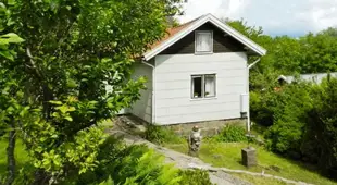 6 person holiday home in Brastad